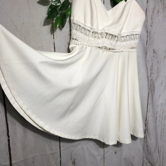 CHOIES WAIST LACE OFF WHITE SLEEVELES MINI DRESS SIZE M - Picture 6 of 8